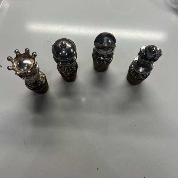 Vintage Chess Piece Wine Corks 4 out of 5 pieces available - Picture 2 of 3